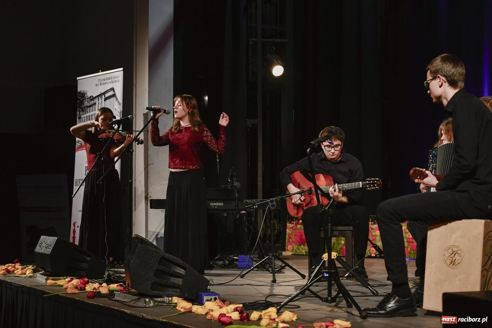 Zdjęcie w galerii na portalu naszraciborz.pl: Muzyka, pasja i język hiszpański – XI Ogólnopolski Konkurs Piosenki Hiszpańskojęzycznej rozstrzygnięty wiadomości z regionu