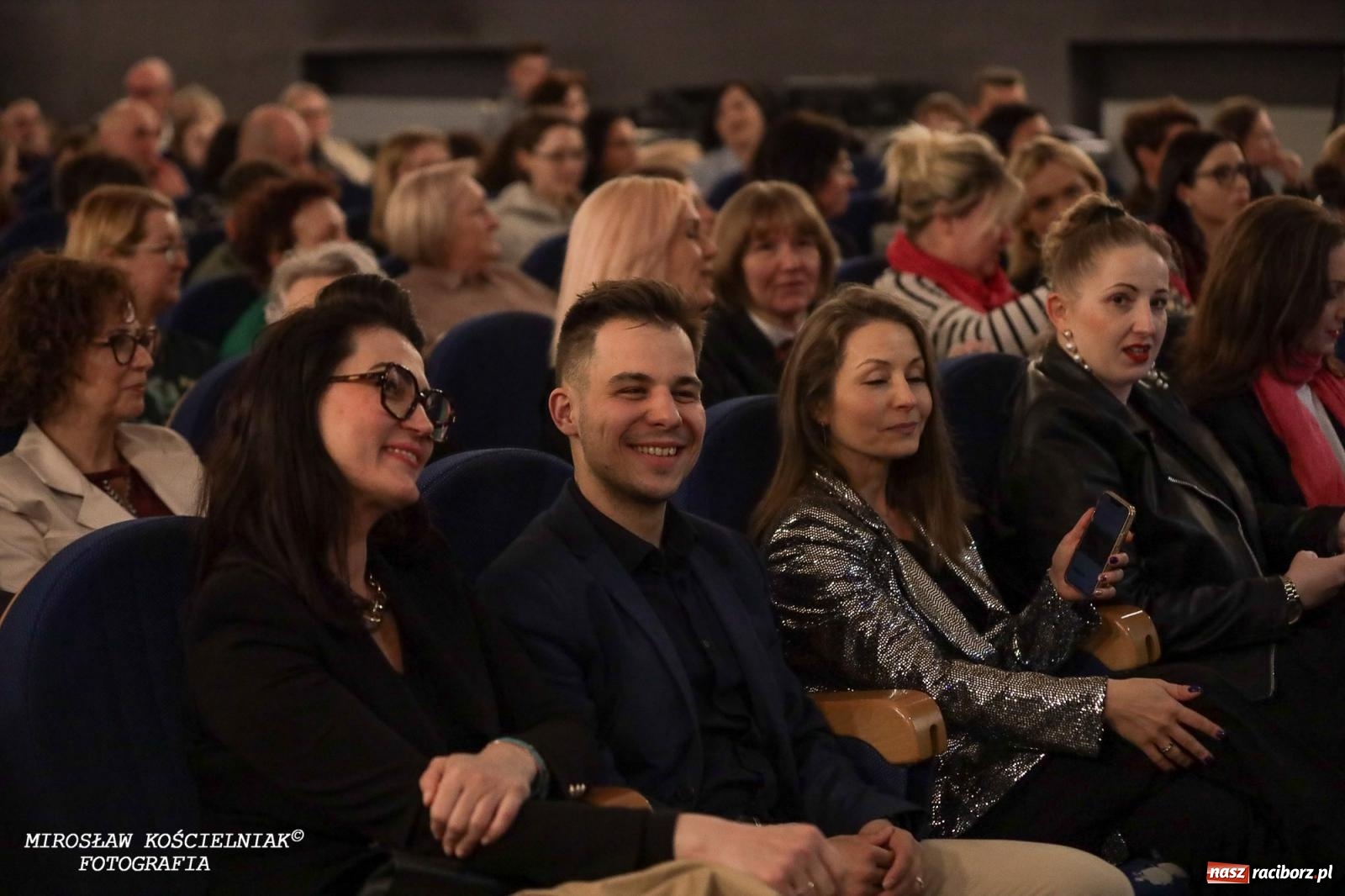 Zdjęcie w galerii na portalu naszraciborz.pl: Muzyka, pasja i język hiszpański – XI Ogólnopolski Konkurs Piosenki Hiszpańskojęzycznej rozstrzygnięty wiadomości z regionu