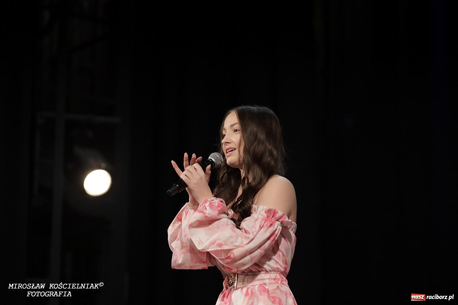 Zdjęcie w galerii na portalu naszraciborz.pl: Muzyka, pasja i język hiszpański – XI Ogólnopolski Konkurs Piosenki Hiszpańskojęzycznej rozstrzygnięty wiadomości z regionu