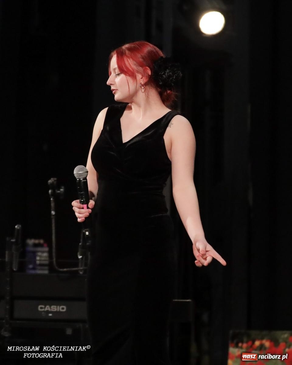 Zdjęcie w galerii na portalu naszraciborz.pl: Muzyka, pasja i język hiszpański – XI Ogólnopolski Konkurs Piosenki Hiszpańskojęzycznej rozstrzygnięty wiadomości z regionu