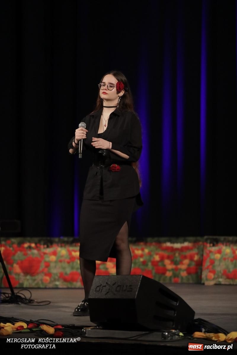 Zdjęcie w galerii na portalu naszraciborz.pl: Muzyka, pasja i język hiszpański – XI Ogólnopolski Konkurs Piosenki Hiszpańskojęzycznej rozstrzygnięty wiadomości z regionu