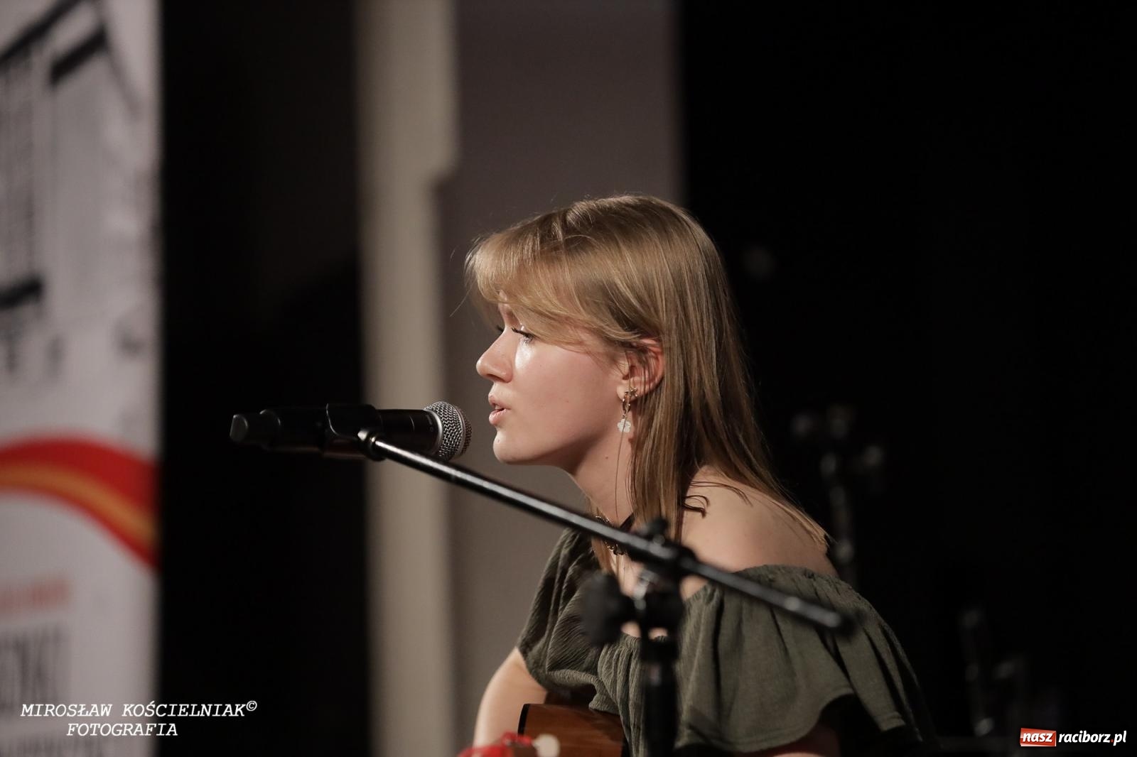 Zdjęcie w galerii na portalu naszraciborz.pl: Muzyka, pasja i język hiszpański – XI Ogólnopolski Konkurs Piosenki Hiszpańskojęzycznej rozstrzygnięty wiadomości z regionu