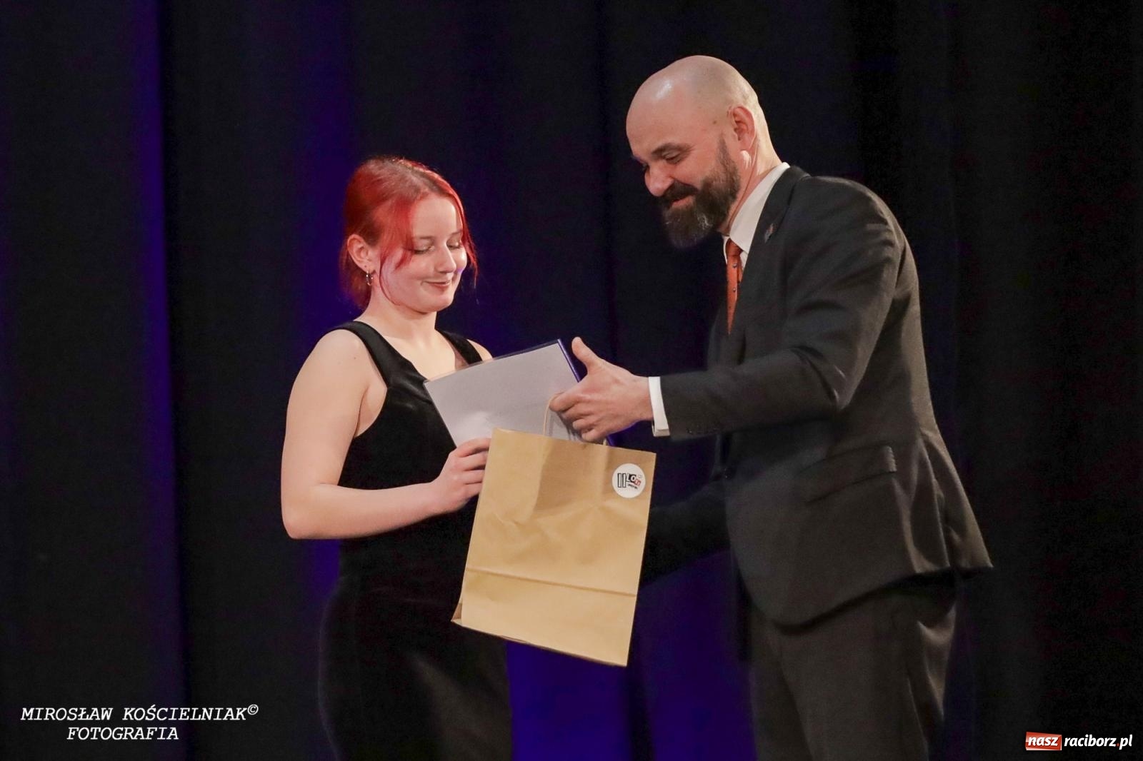 Zdjęcie w galerii na portalu naszraciborz.pl: Muzyka, pasja i język hiszpański – XI Ogólnopolski Konkurs Piosenki Hiszpańskojęzycznej rozstrzygnięty wiadomości z regionu