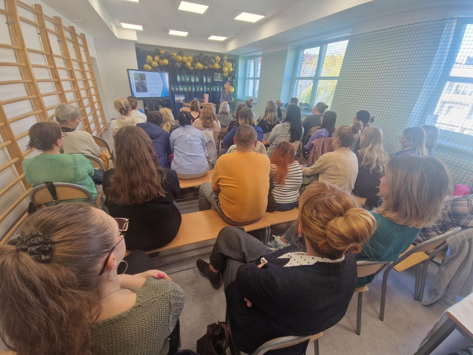 Zdjęcie w galerii na portalu naszraciborz.pl: W Słonecznej Krainie rozmawiano o drodze do samodzielności wiadomości z regionu