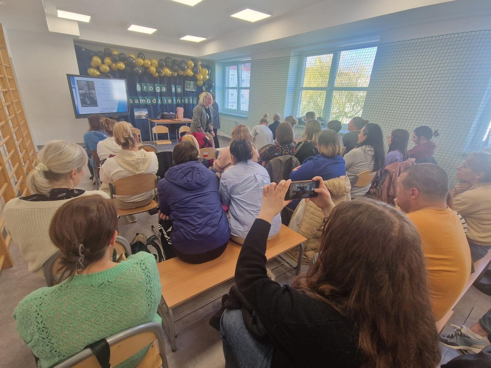 Zdjęcie w galerii na portalu naszraciborz.pl: W Słonecznej Krainie rozmawiano o drodze do samodzielności wiadomości z regionu