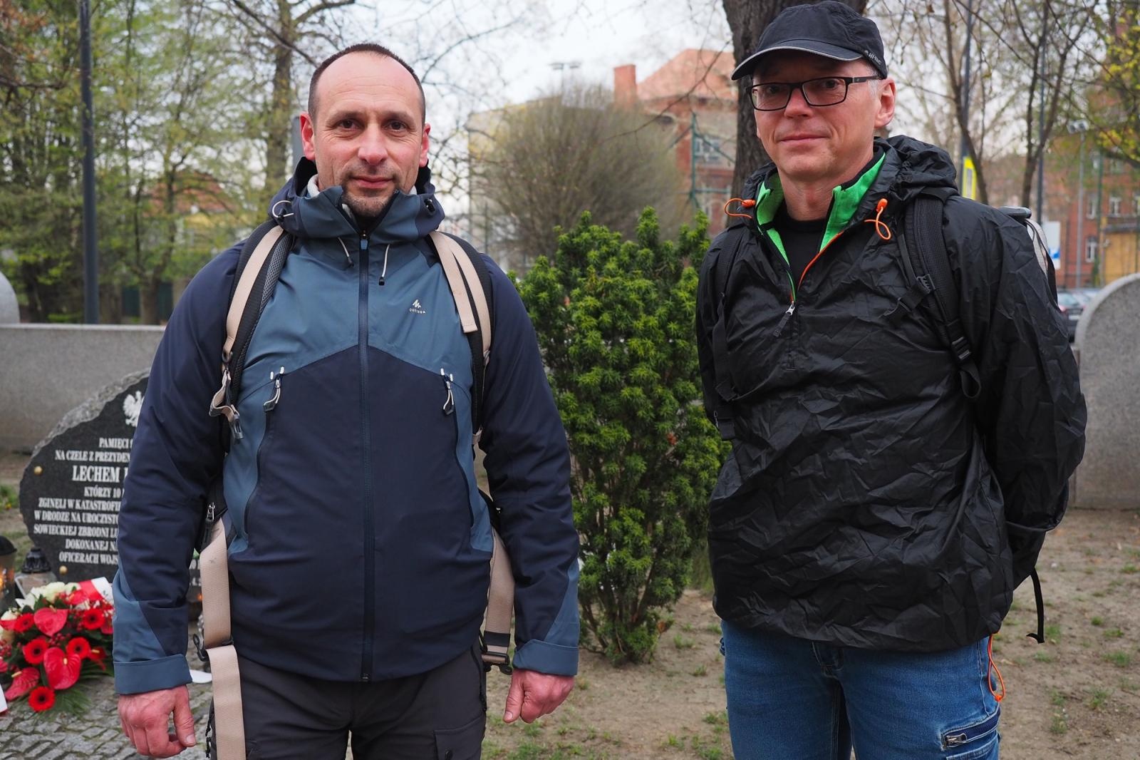 Zdjęcie w galerii na portalu naszraciborz.pl: Wyruszyli w ciszy – Ekstremalna Droga Krzyżowa z Raciborza już za nami wiadomości z regionu