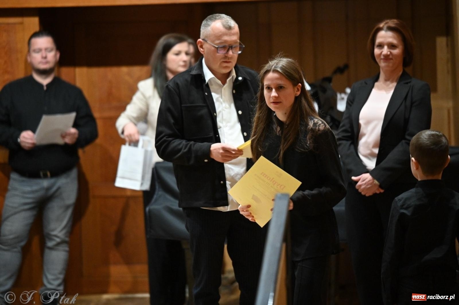 Zdjęcie w galerii na portalu naszraciborz.pl: Laureaci XXVII Konkursu Akordeonowego im. H. Malona zaprezentowali swój talent [FOTO i WIDEO] wiadomości z regionu