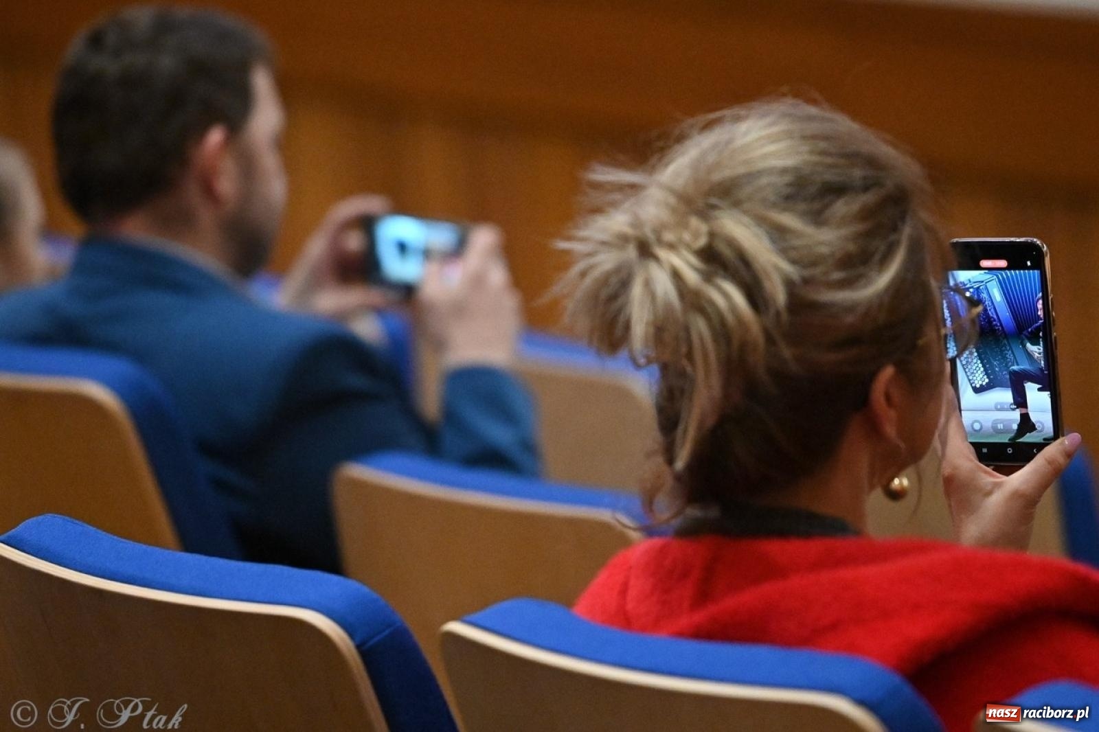 Zdjęcie w galerii na portalu naszraciborz.pl: Laureaci XXVII Konkursu Akordeonowego im. H. Malona zaprezentowali swój talent [FOTO i WIDEO] wiadomości z regionu
