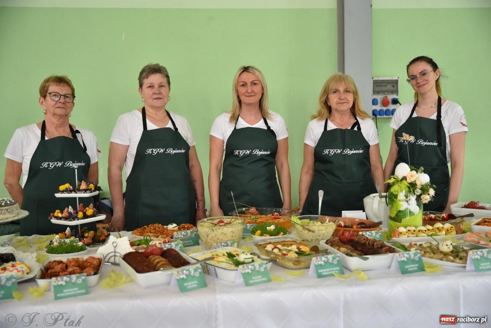 Zdjęcie w galerii na portalu naszraciborz.pl: Festiwal smaków i tradycji – potrawy regionalne wróciły do Pietrowic Wielkich [FOTO i WIDEO] wiadomości z regionu