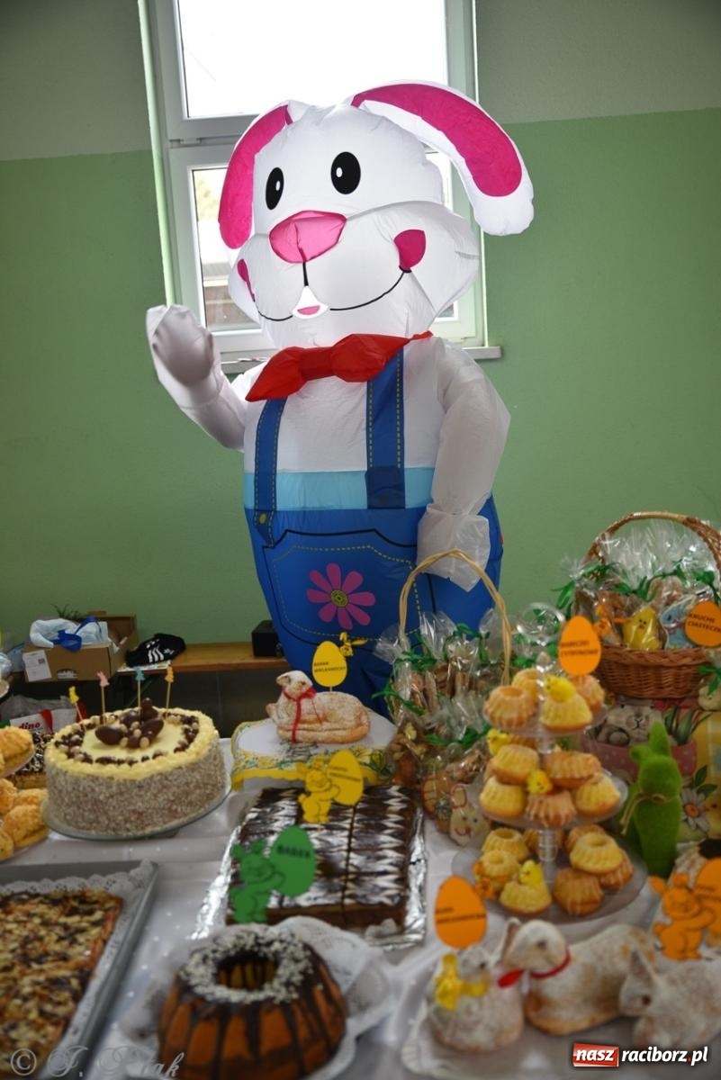 Zdjęcie w galerii na portalu naszraciborz.pl: Festiwal smaków i tradycji – potrawy regionalne wróciły do Pietrowic Wielkich [FOTO i WIDEO] wiadomości z regionu