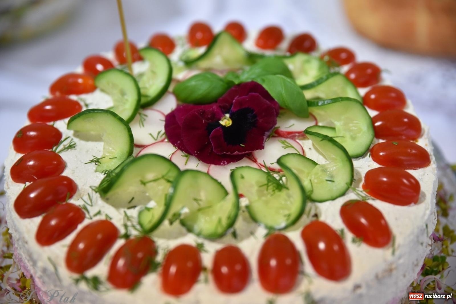 Zdjęcie w galerii na portalu naszraciborz.pl: Festiwal smaków i tradycji – potrawy regionalne wróciły do Pietrowic Wielkich [FOTO i WIDEO] wiadomości z regionu