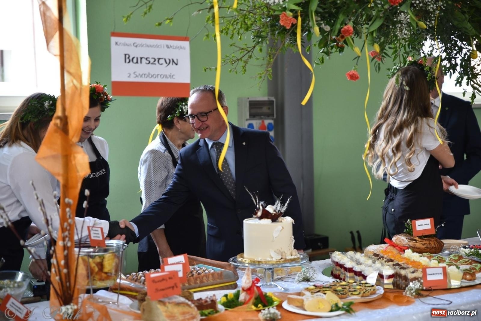 Zdjęcie w galerii na portalu naszraciborz.pl: Festiwal smaków i tradycji – potrawy regionalne wróciły do Pietrowic Wielkich [FOTO i WIDEO] wiadomości z regionu