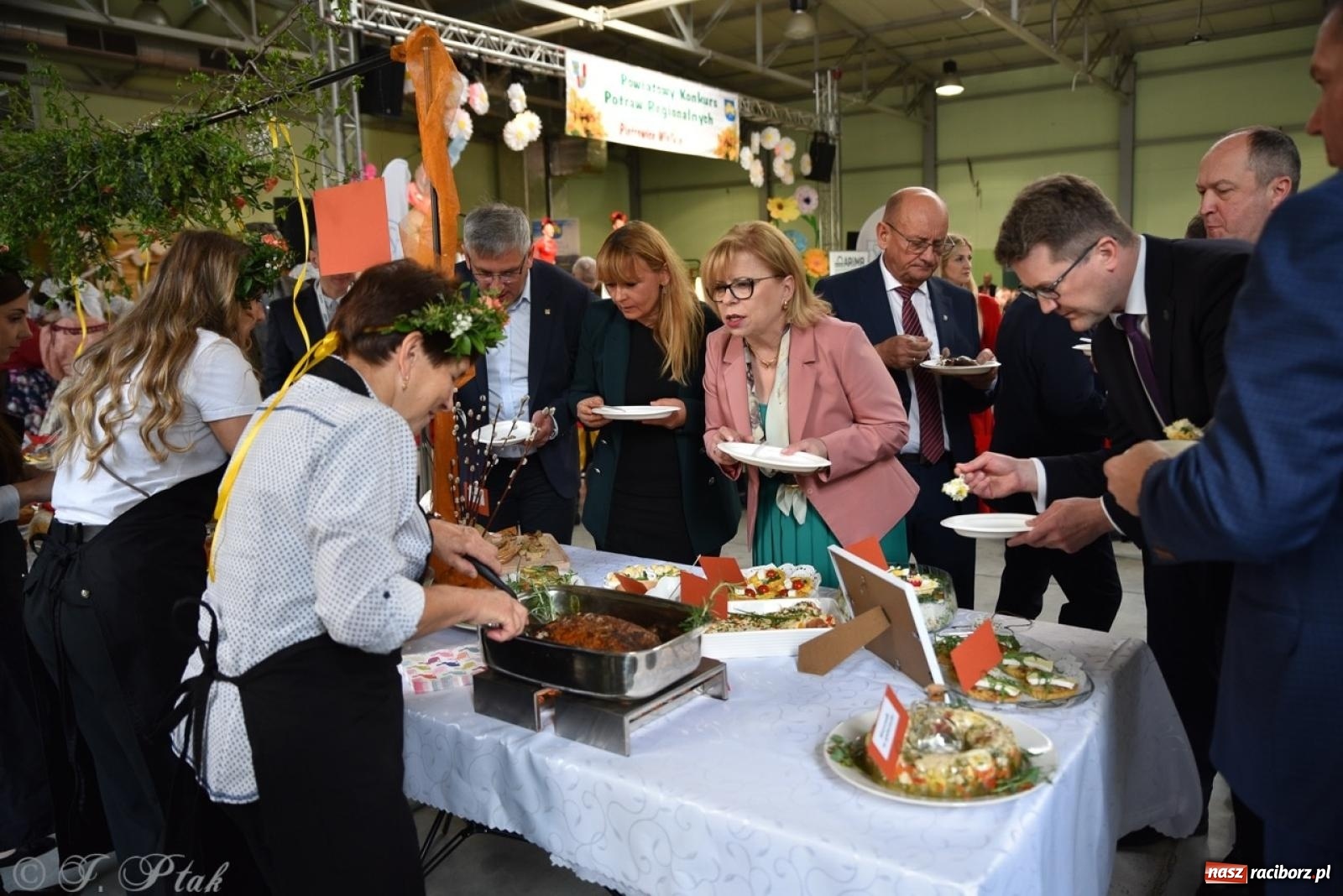 Zdjęcie w galerii na portalu naszraciborz.pl: Festiwal smaków i tradycji – potrawy regionalne wróciły do Pietrowic Wielkich [FOTO i WIDEO] wiadomości z regionu