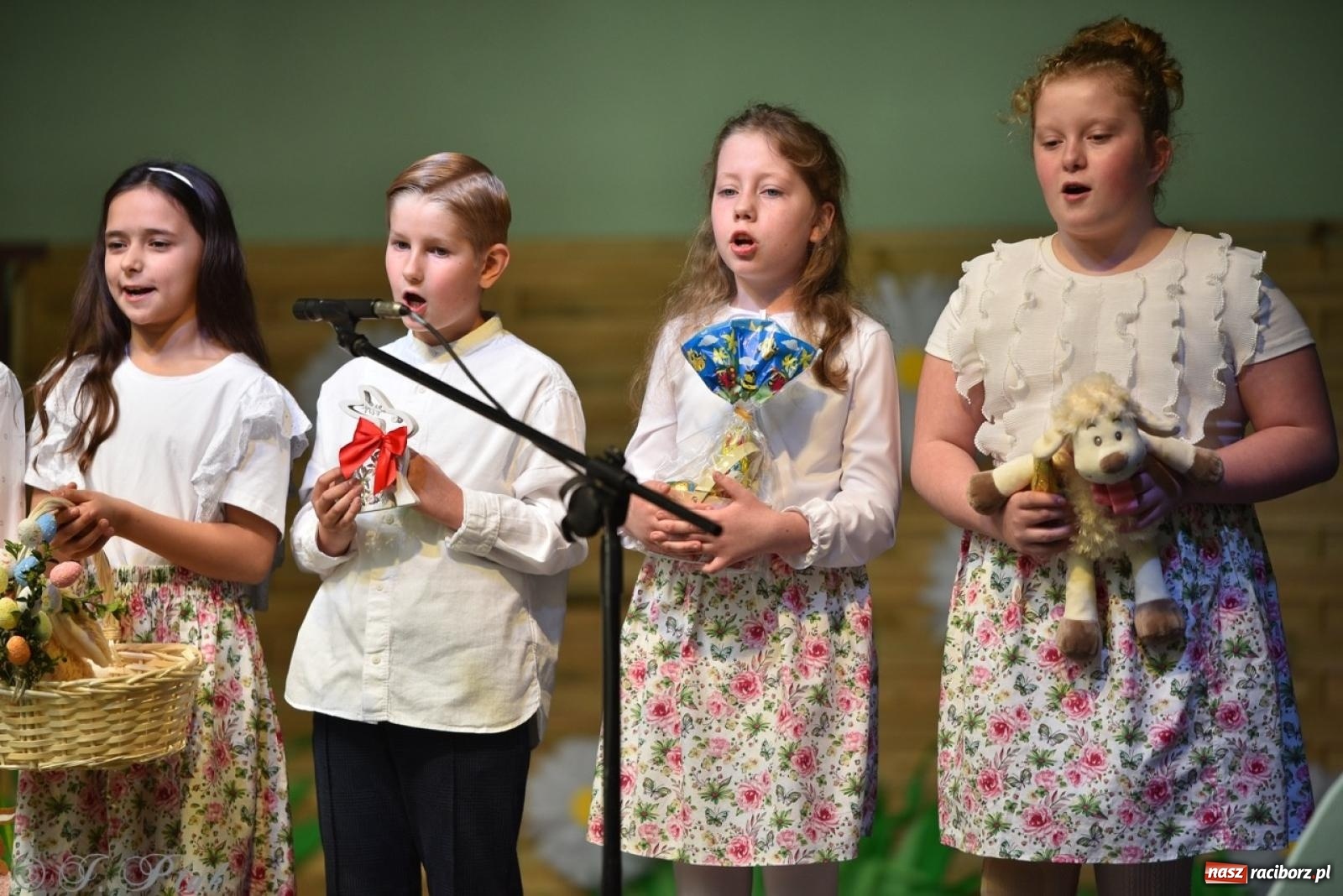 Zdjęcie w galerii na portalu naszraciborz.pl: Festiwal smaków i tradycji – potrawy regionalne wróciły do Pietrowic Wielkich [FOTO i WIDEO] wiadomości z regionu