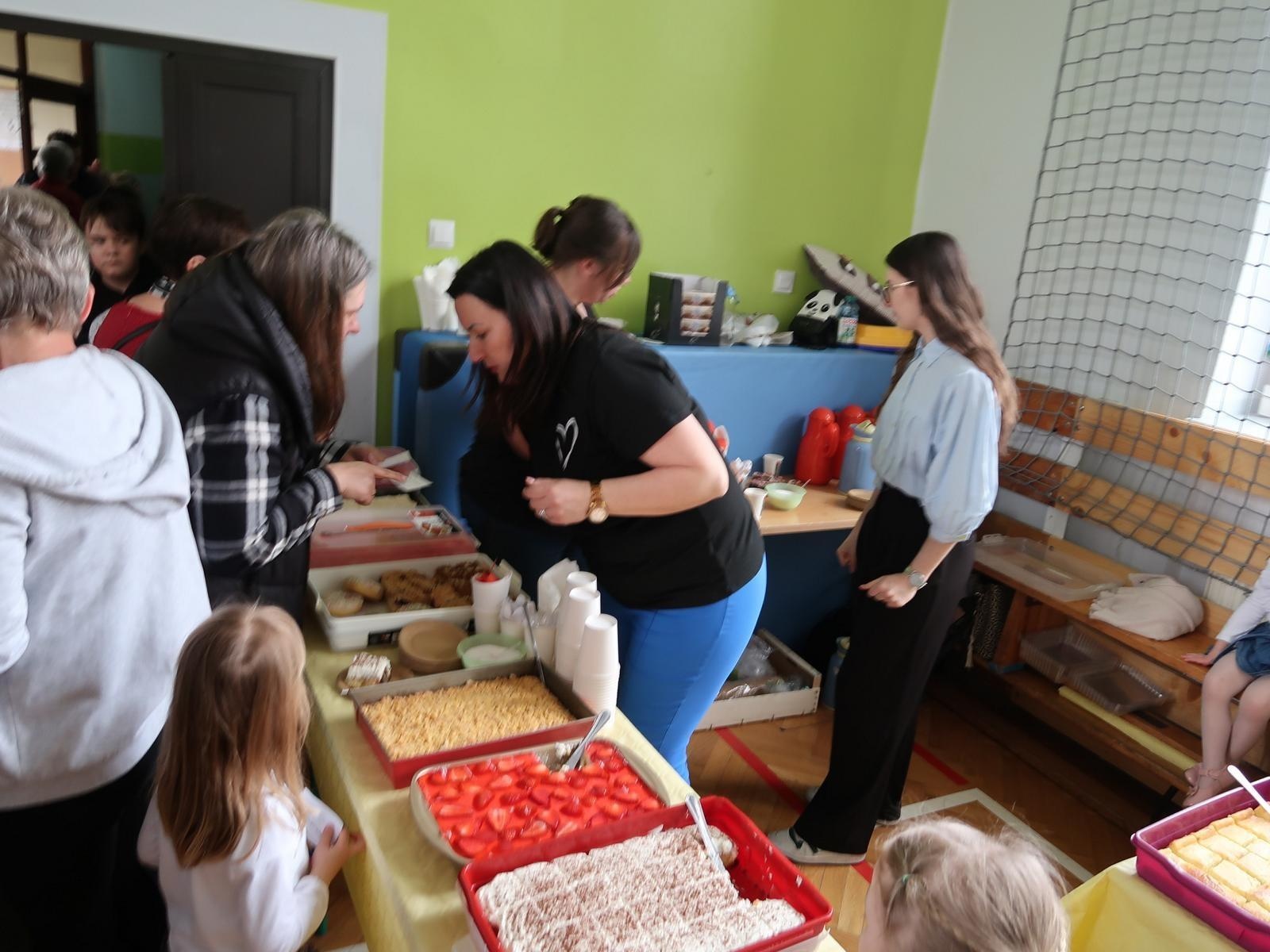 Zdjęcie w galerii na portalu naszraciborz.pl: Kiermasz Wielkanocny na Płoni [FOTO] wiadomości z regionu