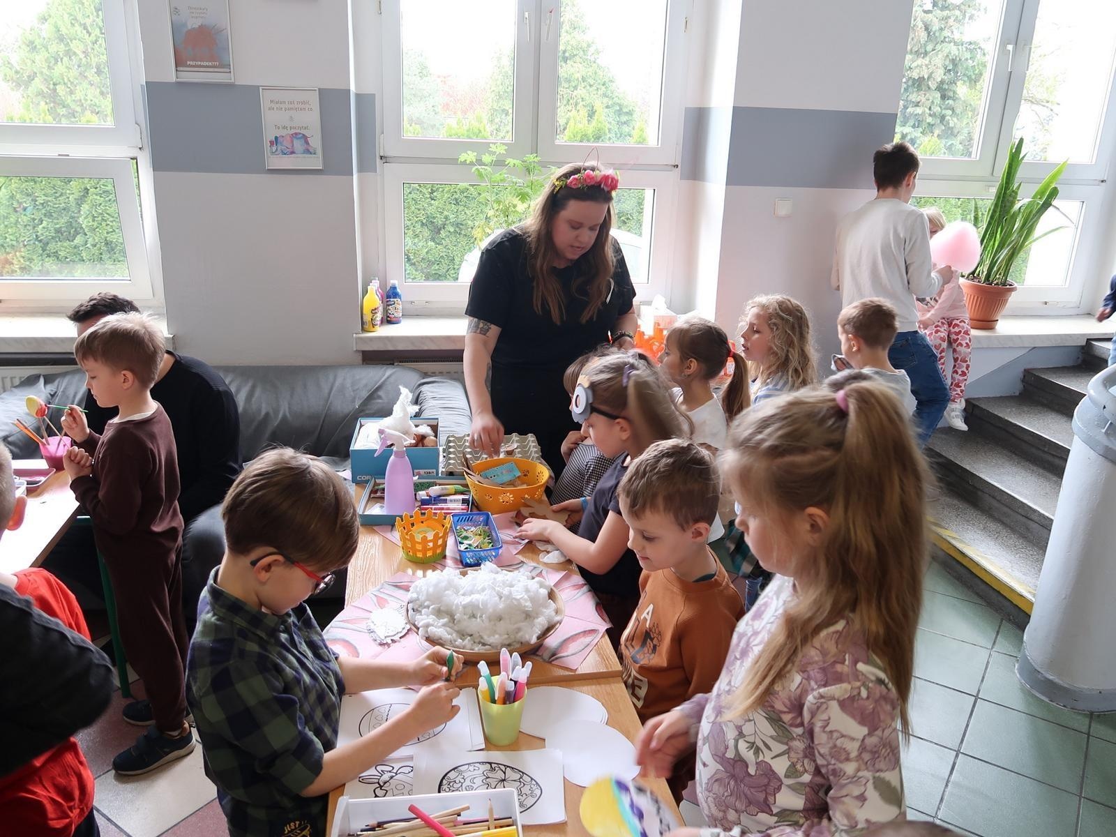 Zdjęcie w galerii na portalu naszraciborz.pl: Kiermasz Wielkanocny na Płoni [FOTO] wiadomości z regionu