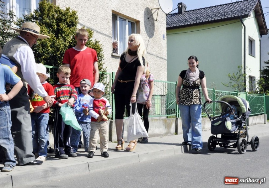 Zdjęcie w galerii na portalu naszraciborz.pl: Po cuksy z kołatkami po Sudole wiadomości z regionu