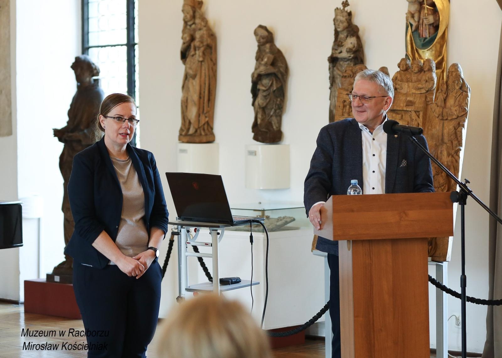 Zdjęcie w galerii na portalu naszraciborz.pl: XVIII Międzynarodowe Seminarium Naukowe w Raciborzu wiadomości z regionu