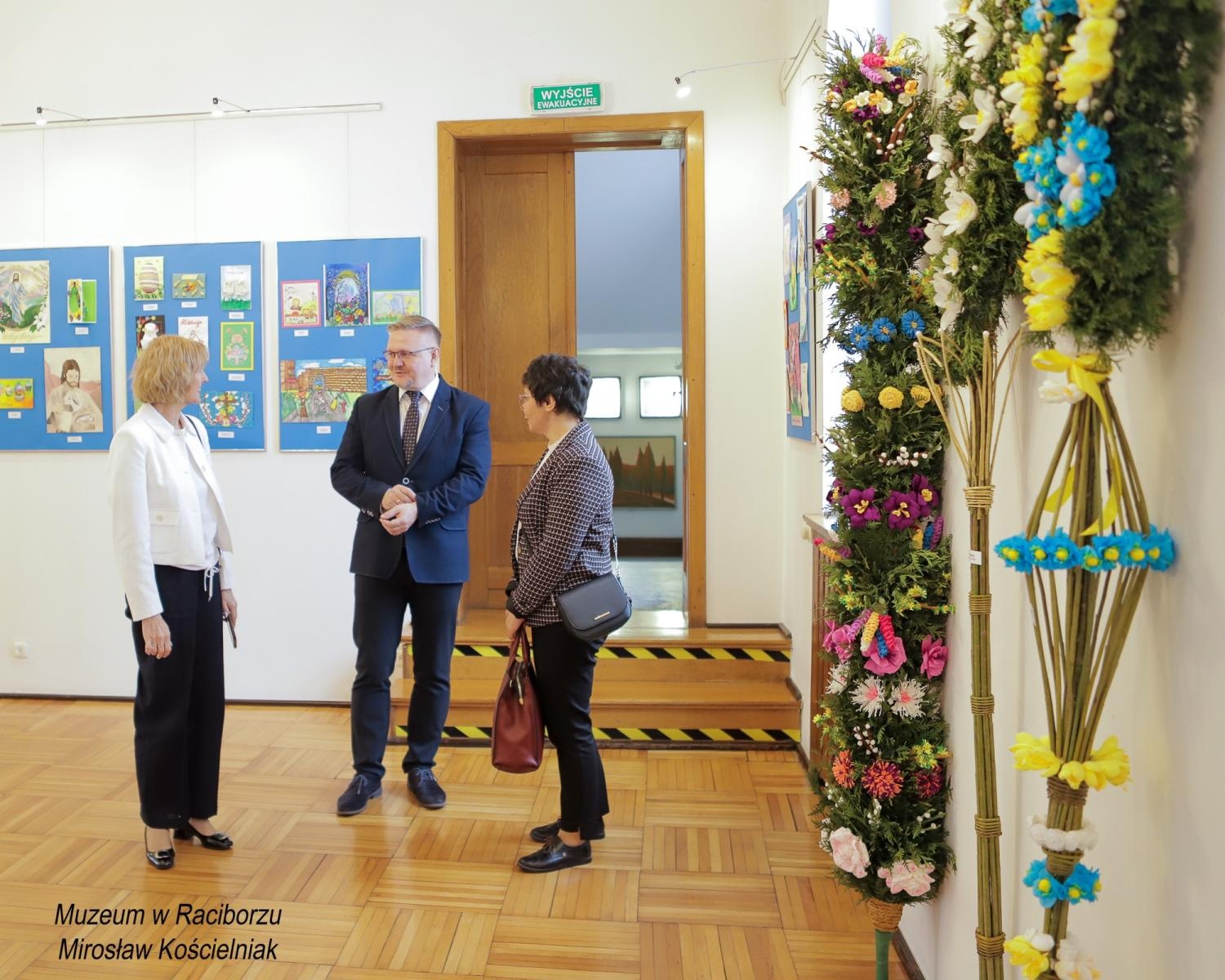 Zdjęcie w galerii na portalu naszraciborz.pl: XVIII Międzynarodowe Seminarium Naukowe w Raciborzu wiadomości z regionu