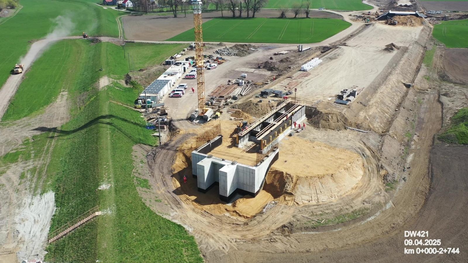 Zdjęcie w galerii na portalu naszraciborz.pl: Nowy most na Odrze coraz bliżej. Inwestycja za ponad 300 milionów złotych połączy gminy Nędza i Rudnik [ZDJĘCIA Z PLACU BUDOWY, MAPA] wiadomości z regionu