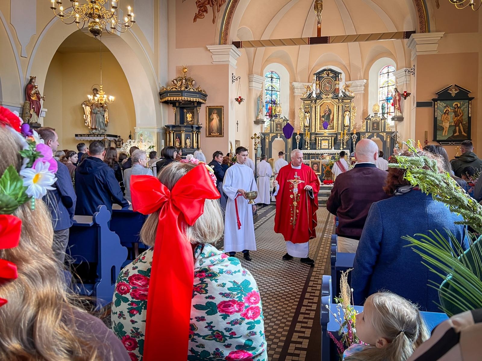 Zdjęcie w galerii na portalu naszraciborz.pl: Niedziela Palmowa – początek Wielkiego Tygodnia w Raciborzu-Brzeziu [FOTO i WIDEO] wiadomości z regionu