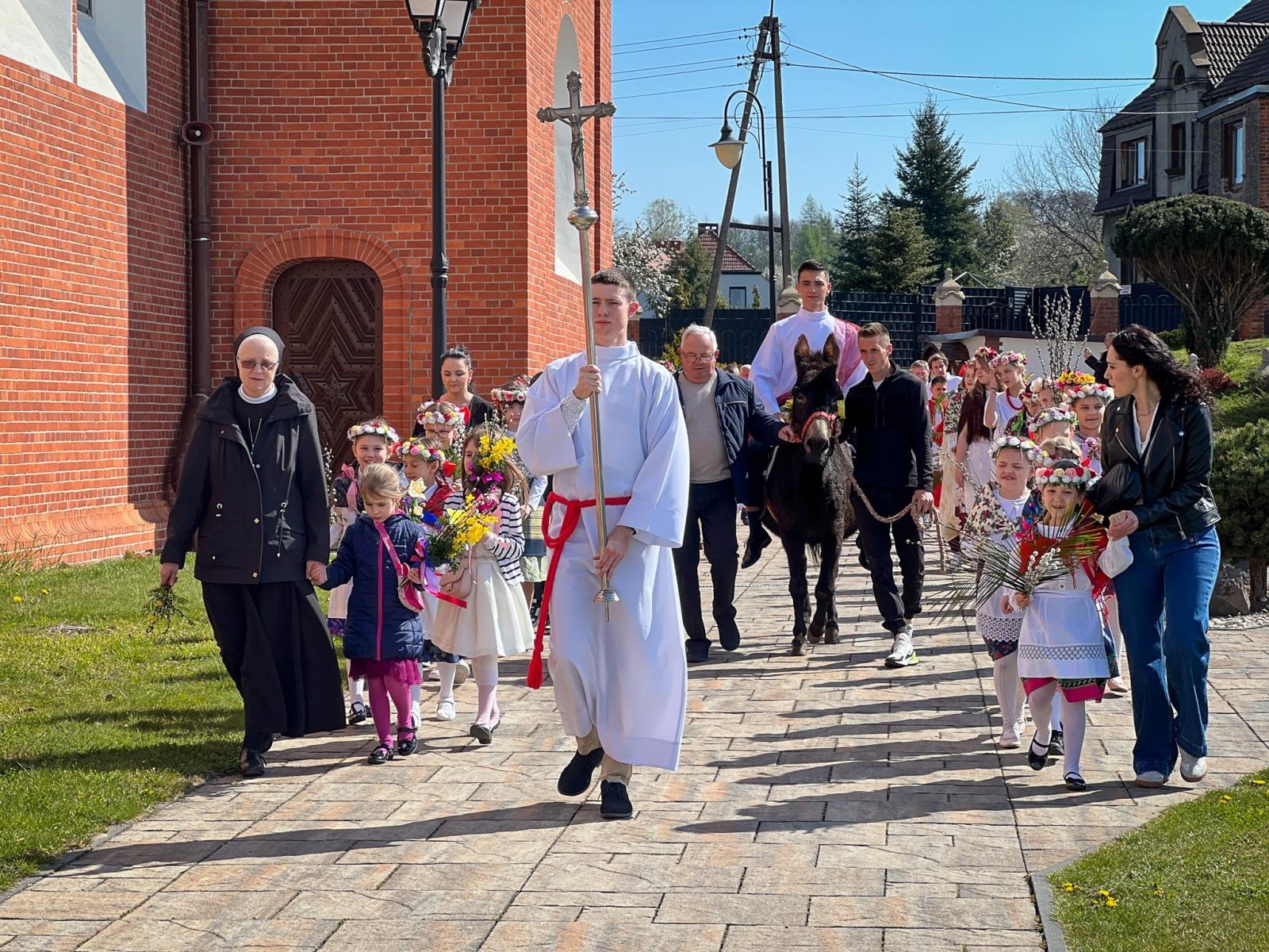 Zdjęcie w galerii na portalu naszraciborz.pl: Niedziela Palmowa – początek Wielkiego Tygodnia w Raciborzu-Brzeziu [FOTO i WIDEO] wiadomości z regionu