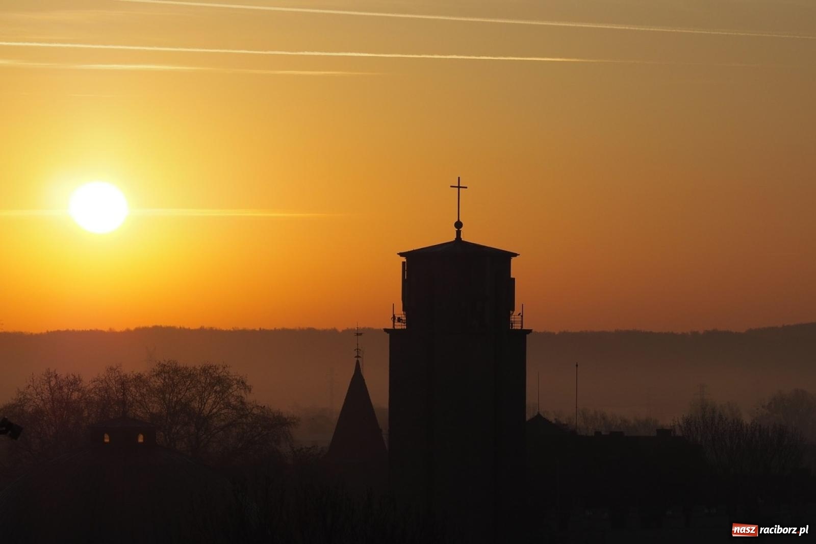 Zdjęcie w galerii na portalu naszraciborz.pl: Palma wielkanocna – symbol nowego życia i ochrony. Niedziela Męki Pańskiej w parafii NSPJ [FOTO i WIDEO] wiadomości z regionu