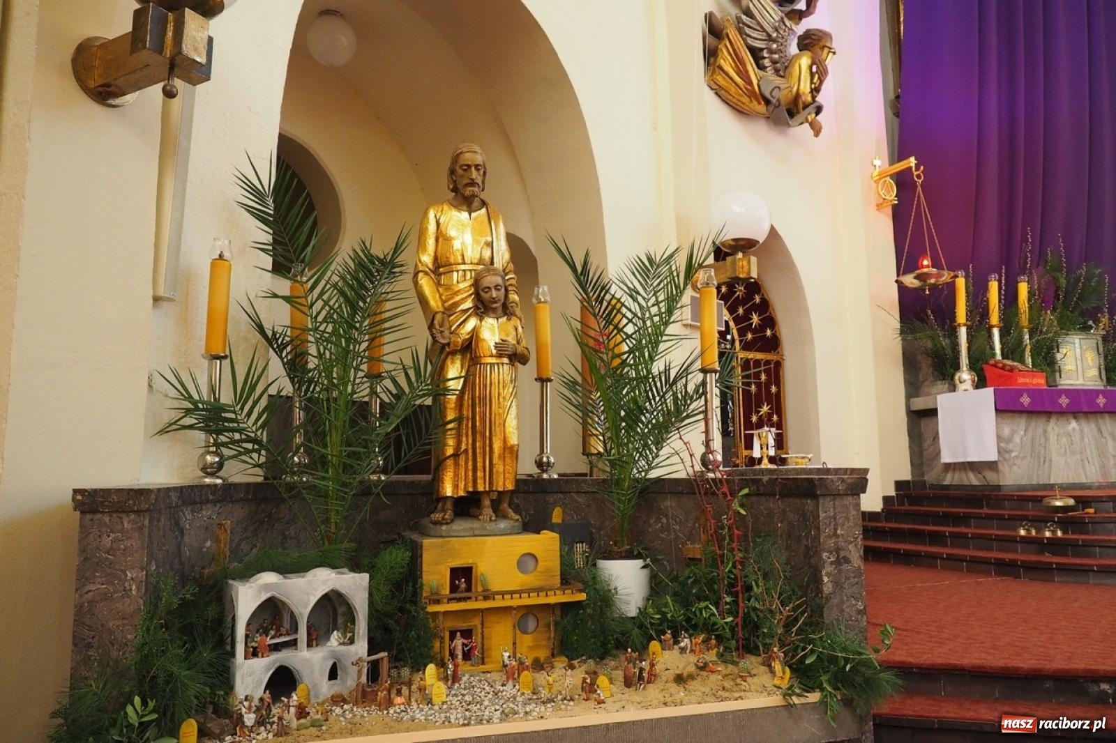 Zdjęcie w galerii na portalu naszraciborz.pl: Palma wielkanocna – symbol nowego życia i ochrony. Niedziela Męki Pańskiej w parafii NSPJ [FOTO i WIDEO] wiadomości z regionu