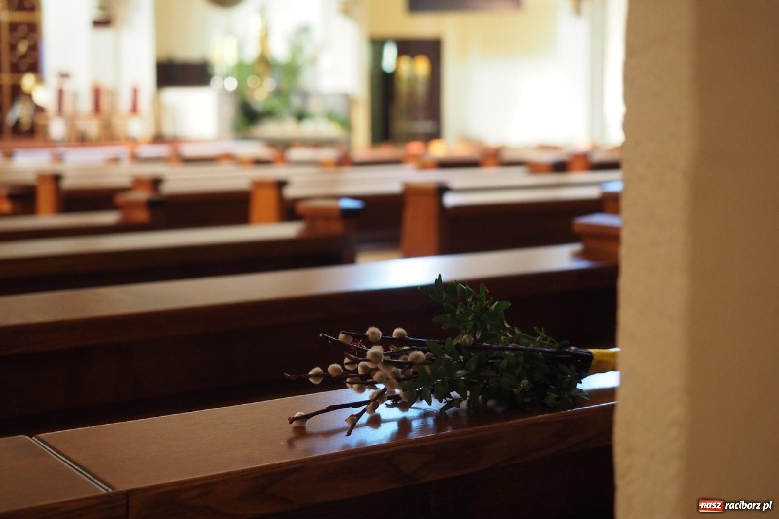 Zdjęcie w galerii na portalu naszraciborz.pl: Palma wielkanocna – symbol nowego życia i ochrony. Niedziela Męki Pańskiej w parafii NSPJ [FOTO i WIDEO] wiadomości z regionu