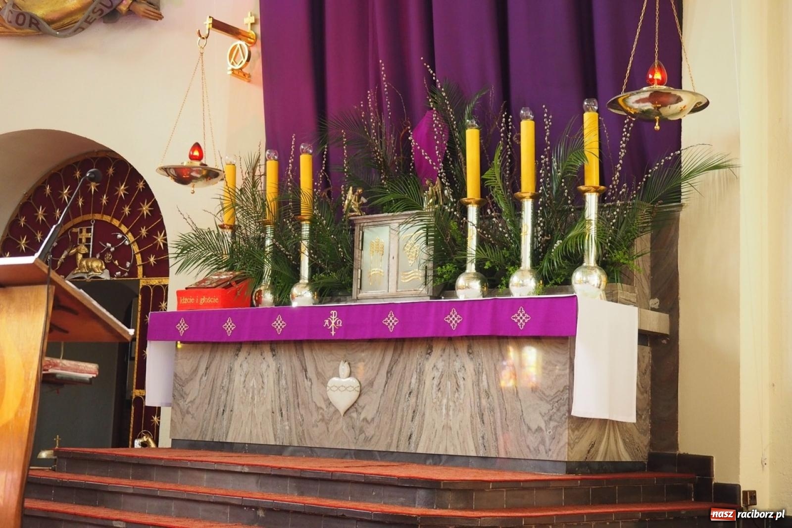 Zdjęcie w galerii na portalu naszraciborz.pl: Palma wielkanocna – symbol nowego życia i ochrony. Niedziela Męki Pańskiej w parafii NSPJ [FOTO i WIDEO] wiadomości z regionu