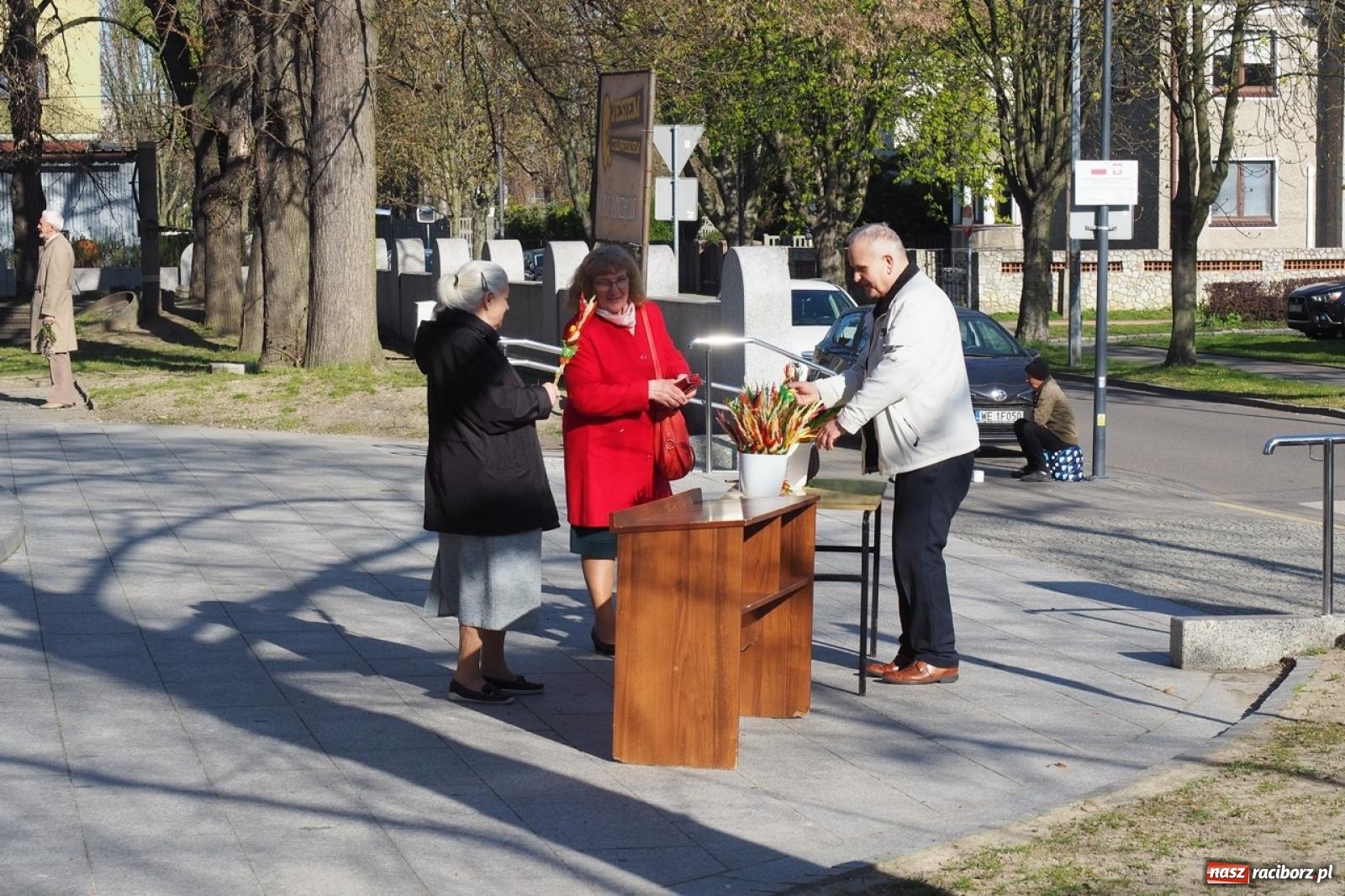 Zdjęcie w galerii na portalu naszraciborz.pl: Palma wielkanocna – symbol nowego życia i ochrony. Niedziela Męki Pańskiej w parafii NSPJ [FOTO i WIDEO] wiadomości z regionu