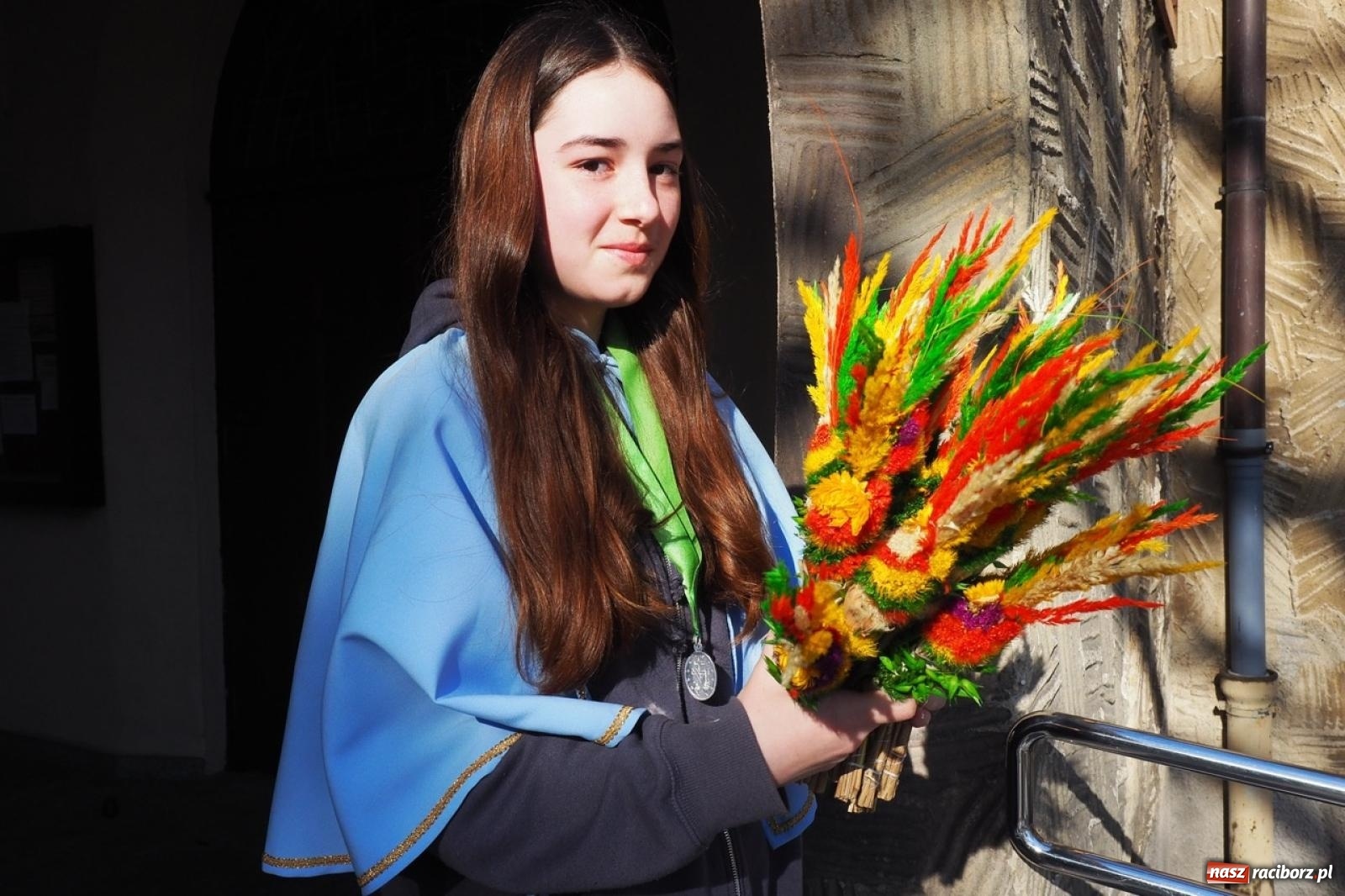 Zdjęcie w galerii na portalu naszraciborz.pl: Palma wielkanocna – symbol nowego życia i ochrony. Niedziela Męki Pańskiej w parafii NSPJ [FOTO i WIDEO] wiadomości z regionu