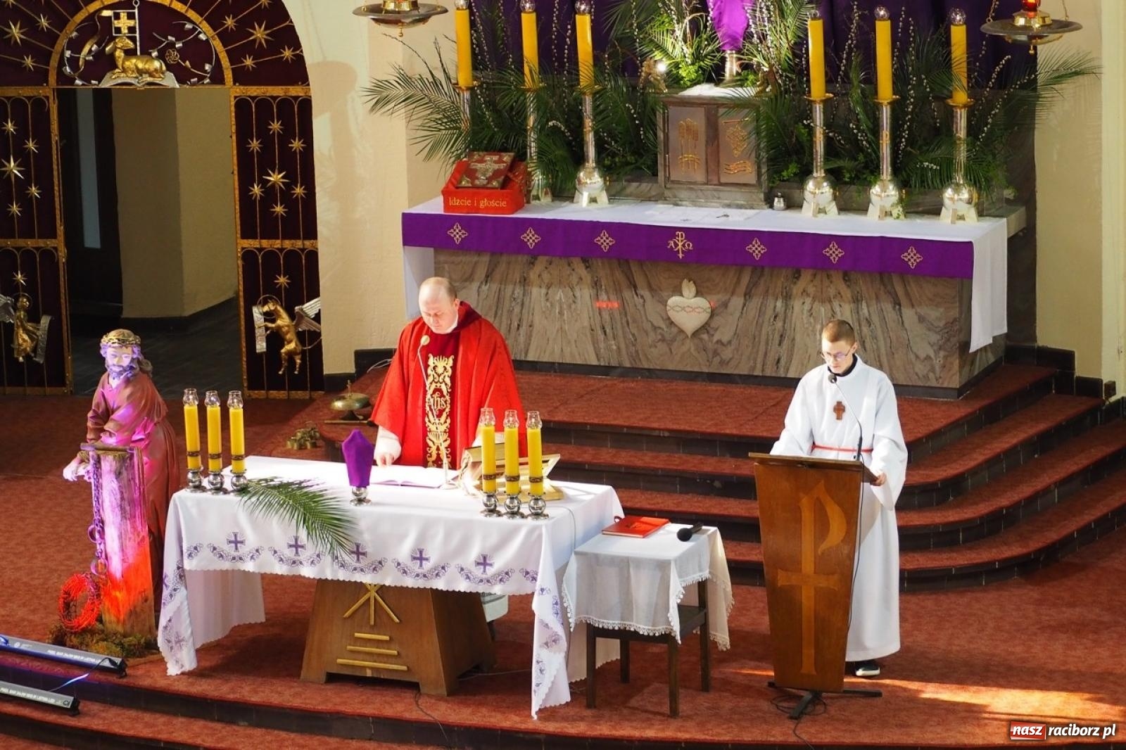 Zdjęcie w galerii na portalu naszraciborz.pl: Palma wielkanocna – symbol nowego życia i ochrony. Niedziela Męki Pańskiej w parafii NSPJ [FOTO i WIDEO] wiadomości z regionu