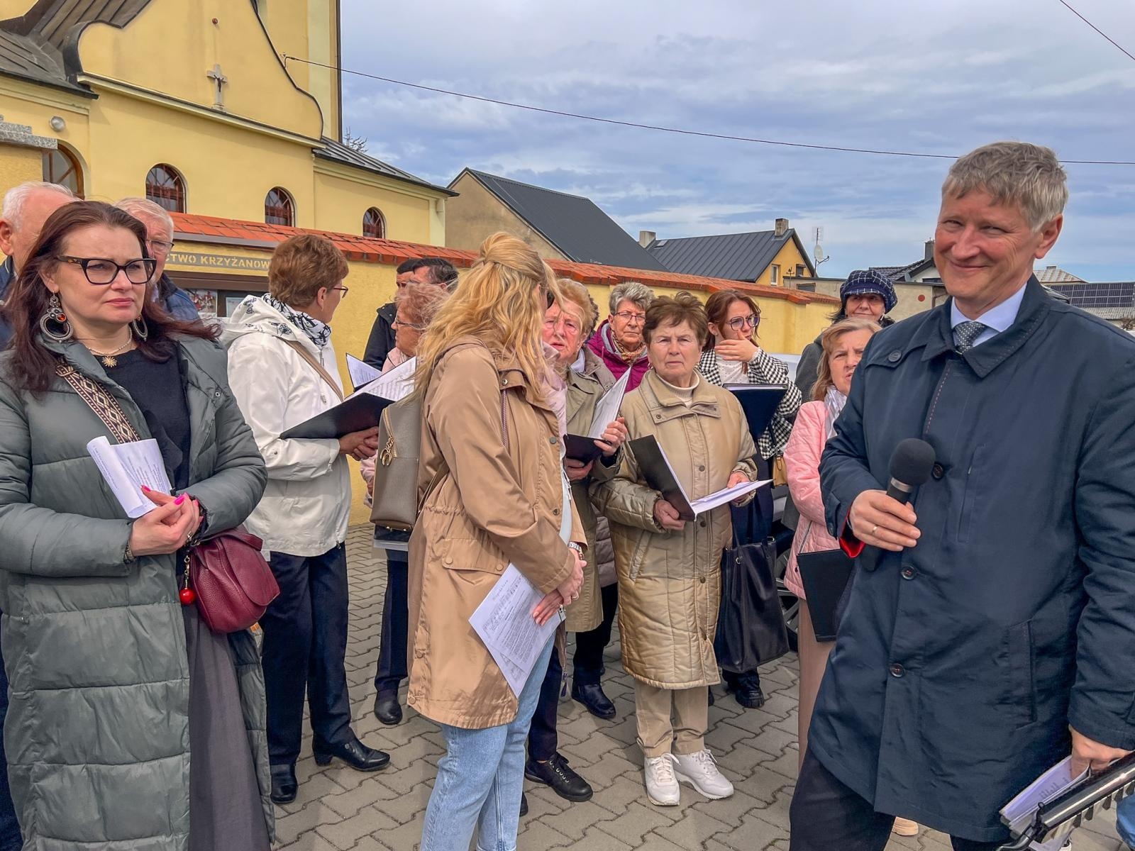 Zdjęcie w galerii na portalu naszraciborz.pl: Misterium Męki Pańskiej w Krzyżanowicach. Poruszające widowisko na pograniczu polsko-czeskim [FOTO i WIDEO] wiadomości z regionu