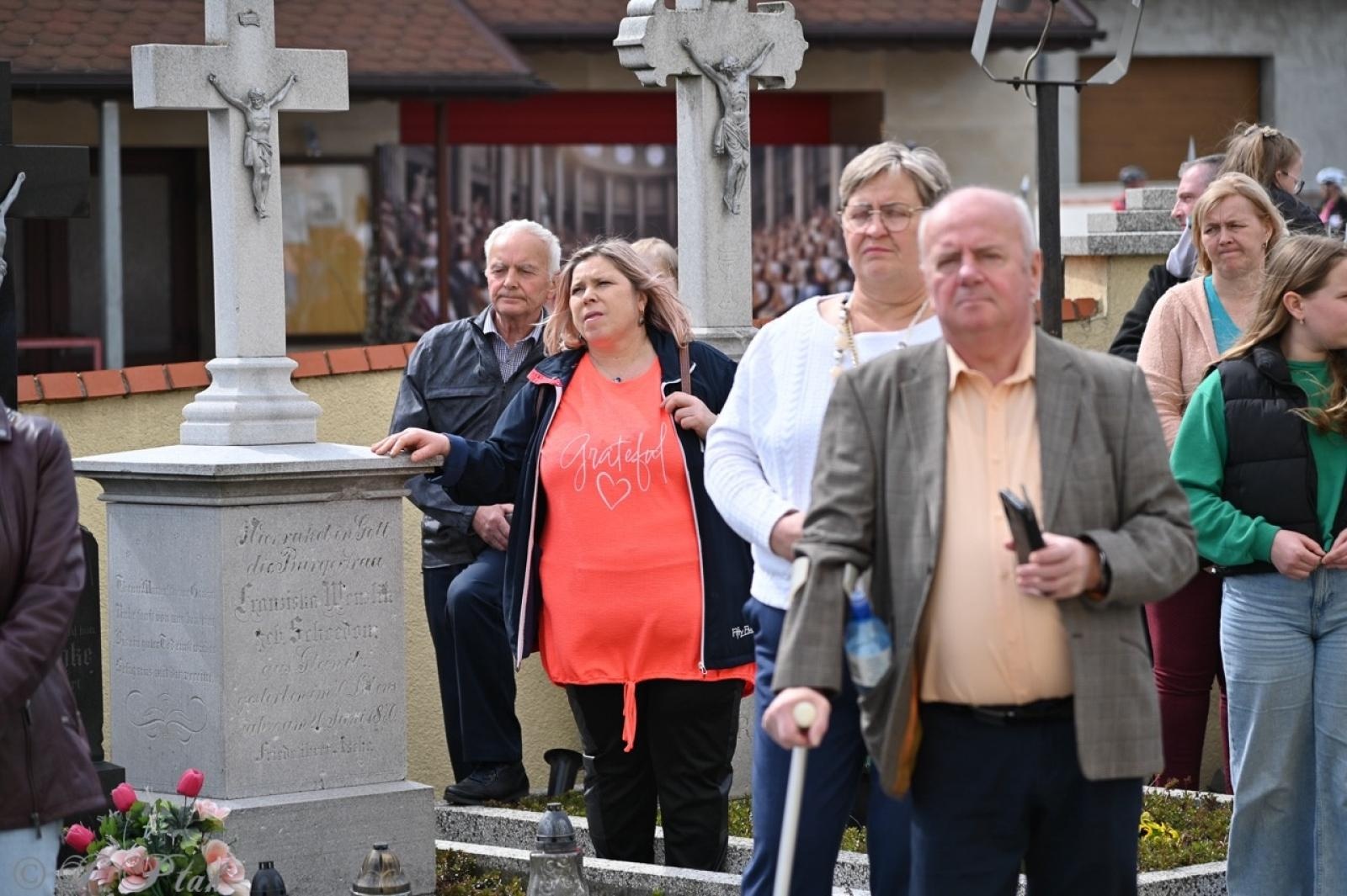 Zdjęcie w galerii na portalu naszraciborz.pl: Misterium Męki Pańskiej w Krzyżanowicach. Poruszające widowisko na pograniczu polsko-czeskim [FOTO i WIDEO] wiadomości z regionu