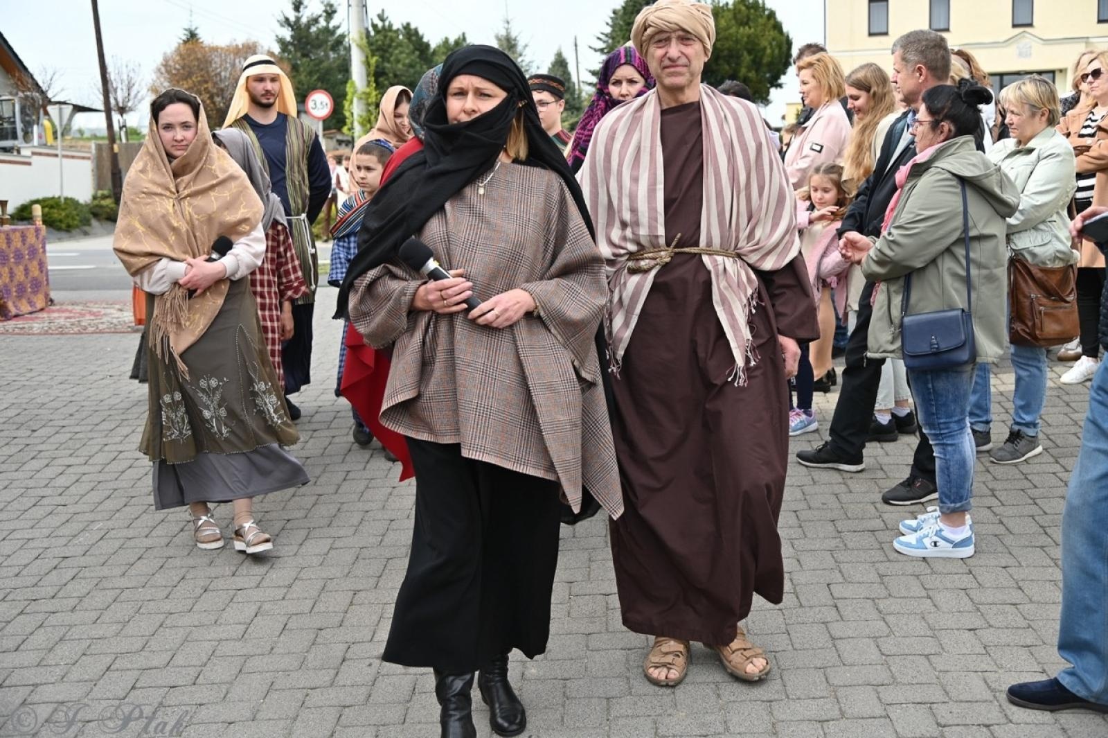 Zdjęcie w galerii na portalu naszraciborz.pl: Misterium Męki Pańskiej w Krzyżanowicach. Poruszające widowisko na pograniczu polsko-czeskim [FOTO i WIDEO] wiadomości z regionu