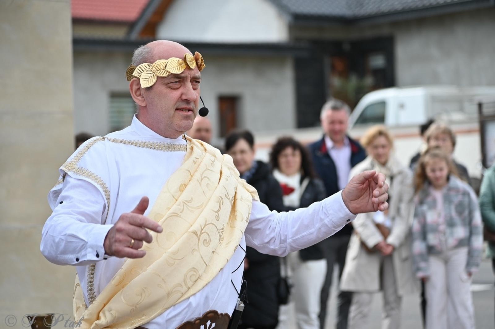 Zdjęcie w galerii na portalu naszraciborz.pl: Misterium Męki Pańskiej w Krzyżanowicach. Poruszające widowisko na pograniczu polsko-czeskim [FOTO i WIDEO] wiadomości z regionu