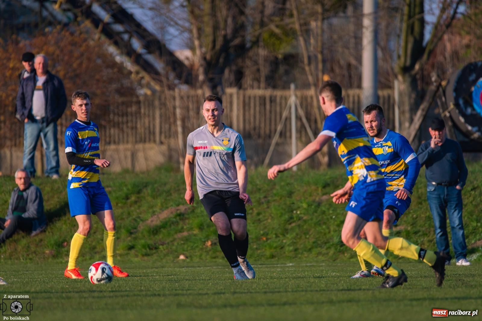 Zdjęcie w galerii na portalu naszraciborz.pl: Pawłów kontra Gamów. A klasowe starcie sąsiadów na remis [FOTO] wiadomości z regionu