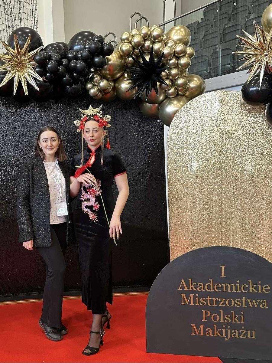 Zdjęcie w galerii na portalu naszraciborz.pl: Agata Kalemba z Rud akademicką wicemistrzynią Polski w makijażu wiadomości z regionu