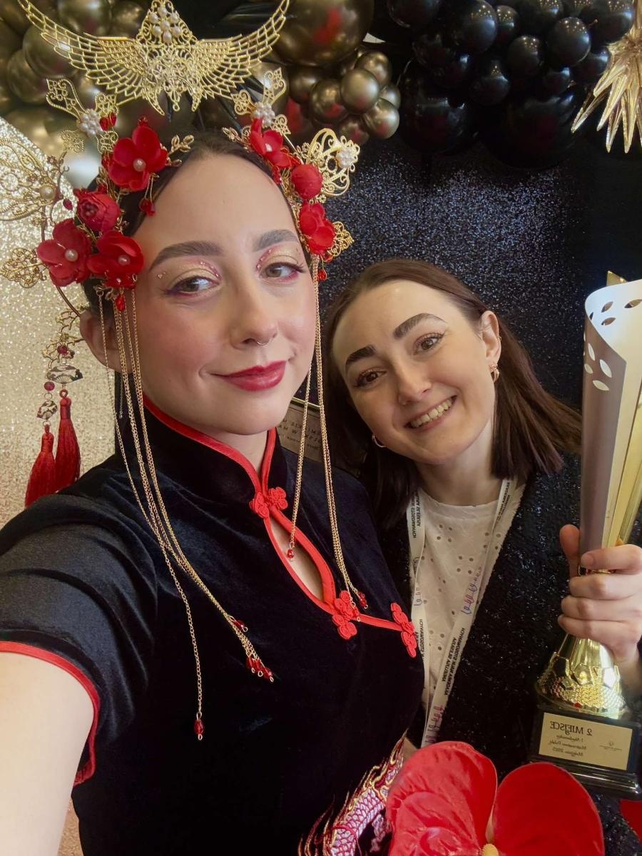 Zdjęcie w galerii na portalu naszraciborz.pl: Agata Kalemba z Rud akademicką wicemistrzynią Polski w makijażu wiadomości z regionu