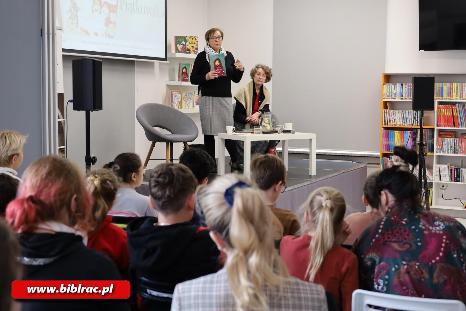 Zdjęcie w galerii na portalu naszraciborz.pl: Renata Piątkowska o prawach dziecka w Bibliotece wiadomości z regionu