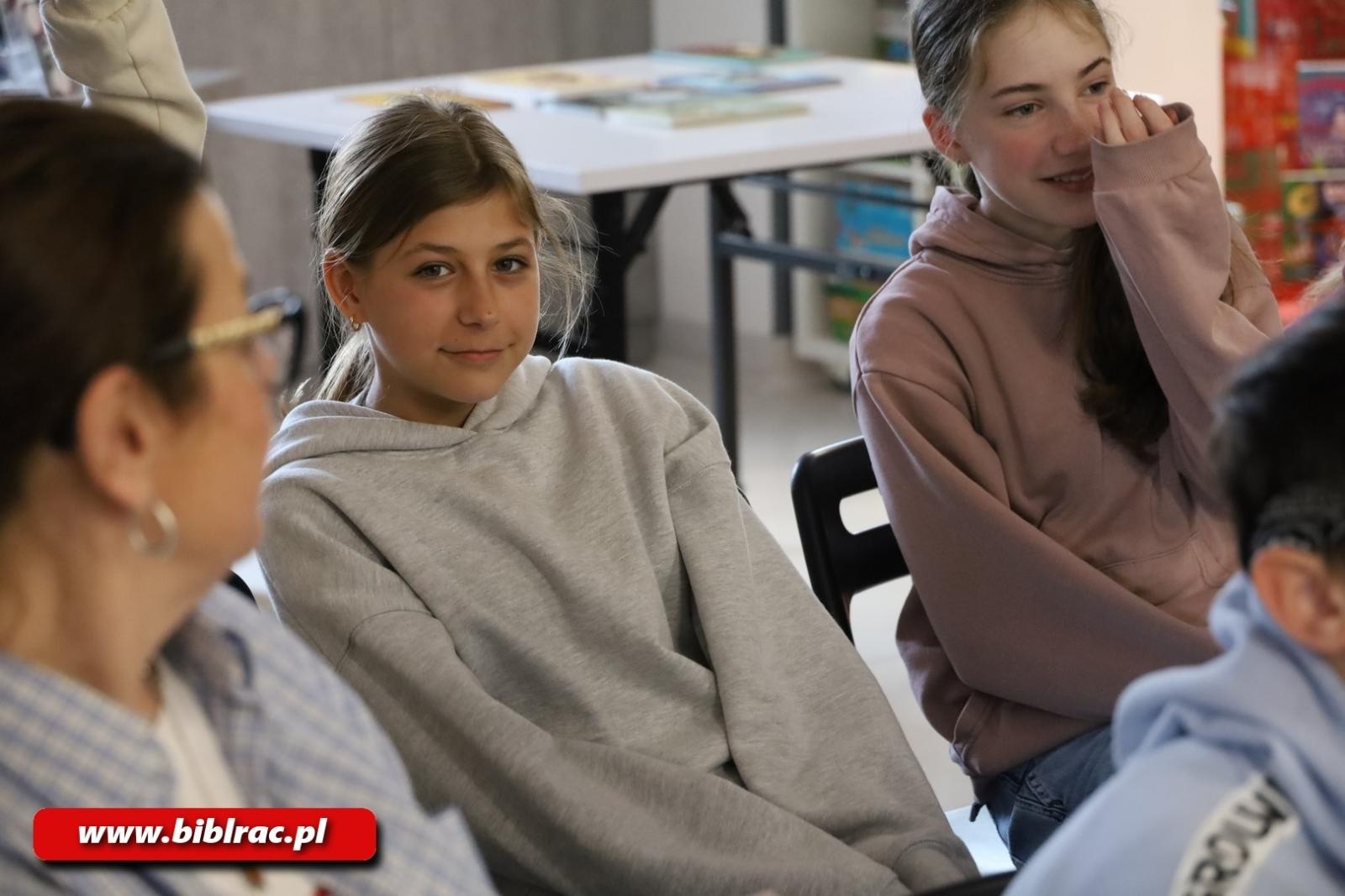 Zdjęcie w galerii na portalu naszraciborz.pl: Renata Piątkowska o prawach dziecka w Bibliotece wiadomości z regionu