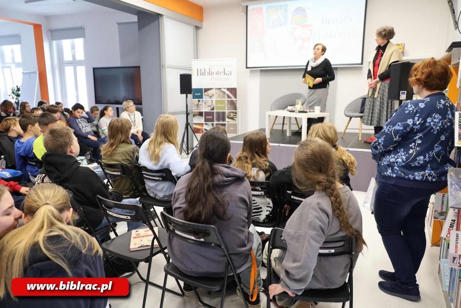 Zdjęcie w galerii na portalu naszraciborz.pl: Renata Piątkowska o prawach dziecka w Bibliotece wiadomości z regionu