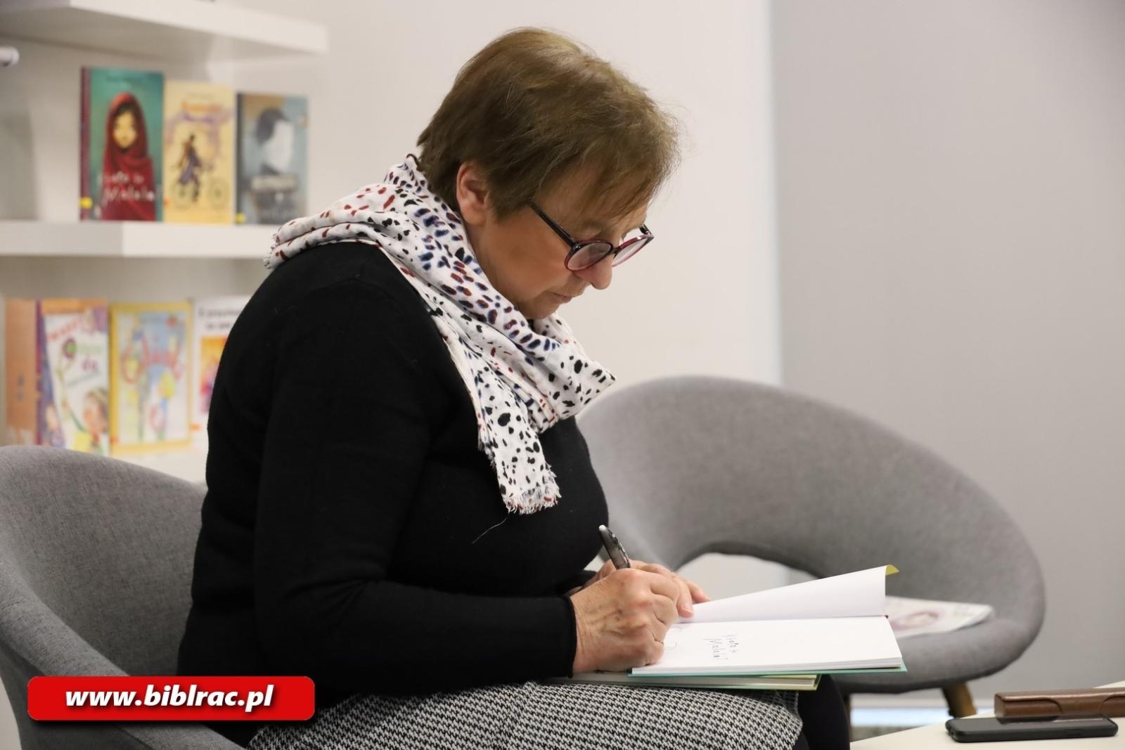 Zdjęcie w galerii na portalu naszraciborz.pl: Renata Piątkowska o prawach dziecka w Bibliotece wiadomości z regionu