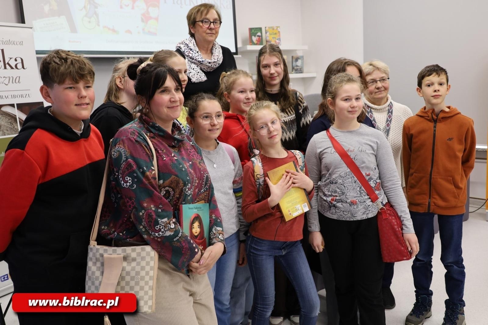 Zdjęcie w galerii na portalu naszraciborz.pl: Renata Piątkowska o prawach dziecka w Bibliotece wiadomości z regionu