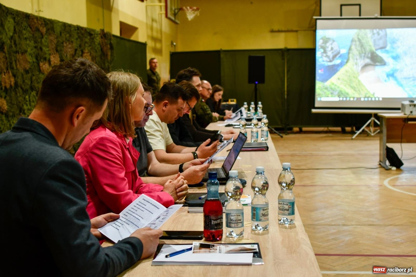 Zdjęcie w galerii na portalu naszraciborz.pl: Wojsko wróci do Raciborza? Prezydent wskazał miejsce pod koszary wiadomości z regionu