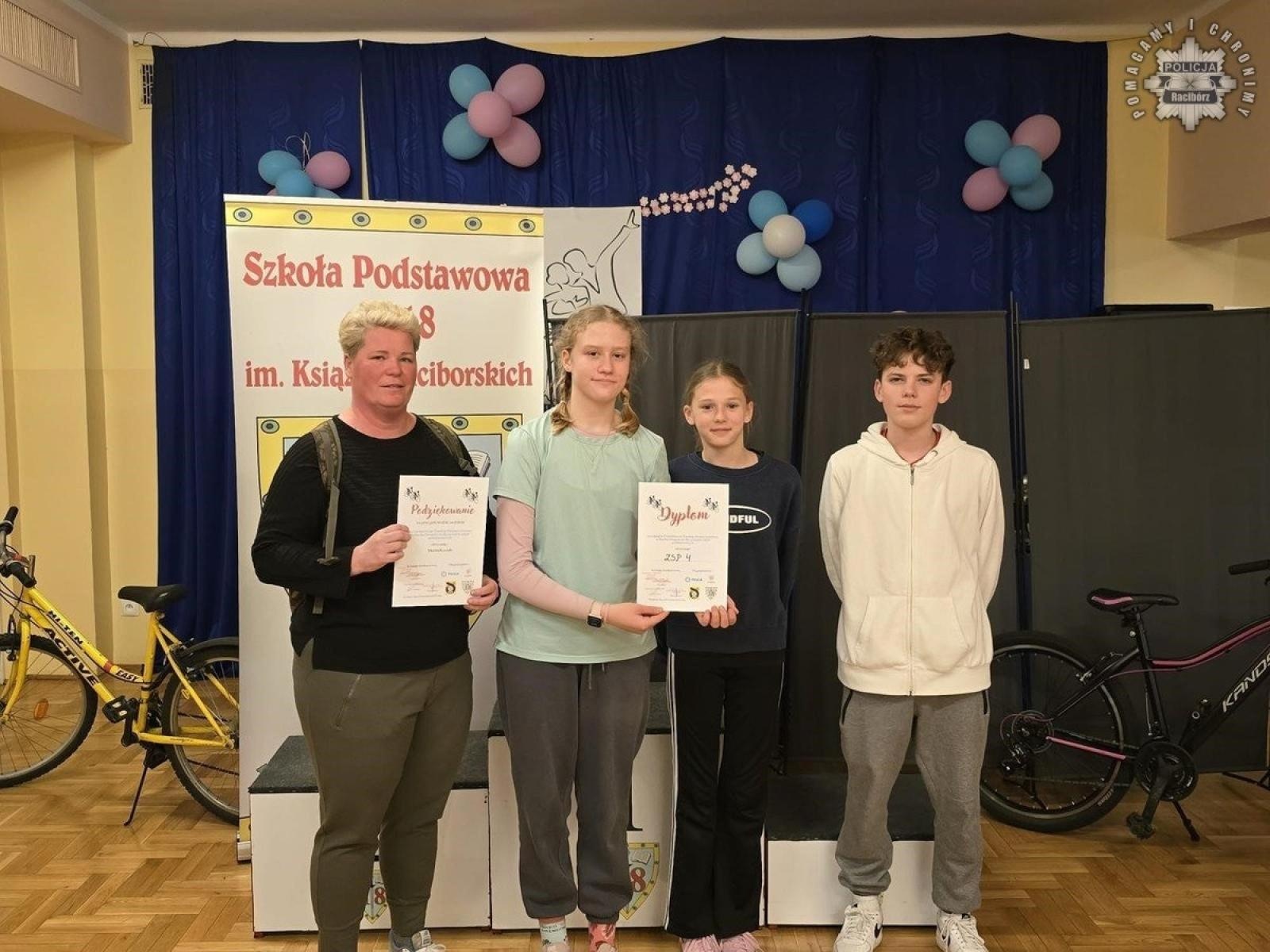 Zdjęcie w galerii na portalu naszraciborz.pl: Powiatowe eliminacje do Ogólnopolskiego Turnieju Bezpieczeństwa w Ruchu Drogowym w SP nr 18 w Raciborzu wiadomości z regionu