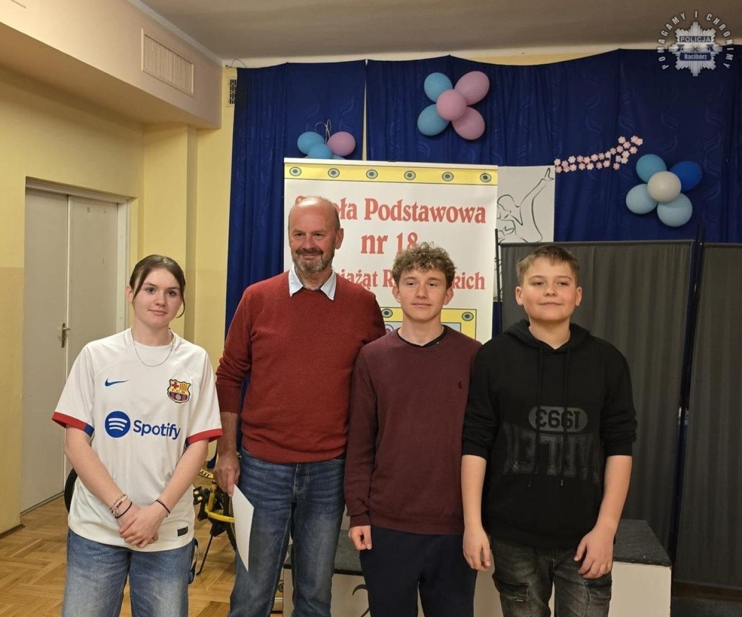 Zdjęcie w galerii na portalu naszraciborz.pl: Powiatowe eliminacje do Ogólnopolskiego Turnieju Bezpieczeństwa w Ruchu Drogowym w SP nr 18 w Raciborzu wiadomości z regionu