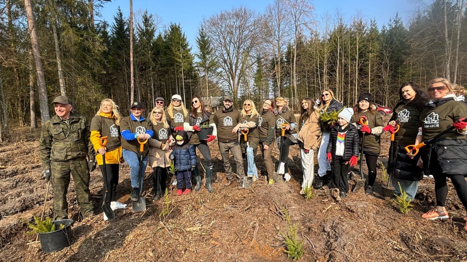 Zdjęcie w galerii na portalu naszraciborz.pl: Lasy na nowe 100-lecie – leśnicy sadzą pół miliarda drzew rocznie wiadomości z regionu