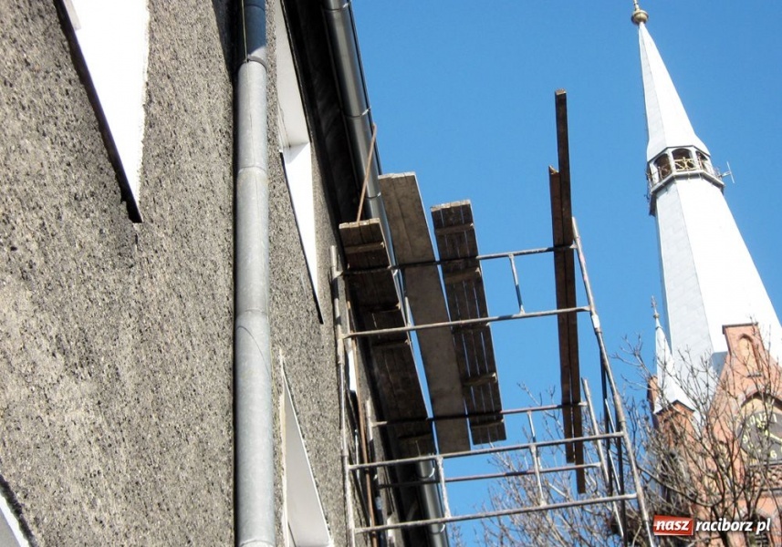 Zdjęcie w galerii na portalu naszraciborz.pl: To cud, że nikt nie spadł wiadomości z regionu